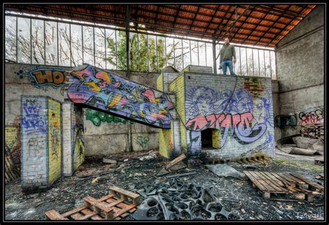 usine désaffectée paris atelier artiste graff